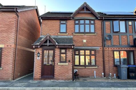 3 bedroom end of terrace house for sale