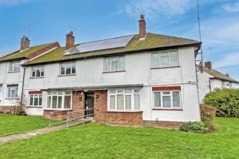 1 bedroom ground floor flat for sale