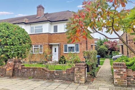 2 bedroom ground floor flat for sale