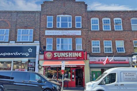 2 bedroom flat for sale