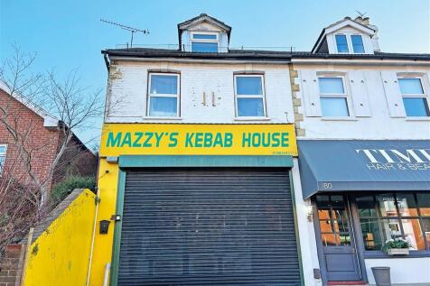 Studio flat for sale