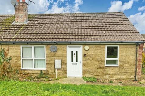 2 bedroom semi-detached bungalow for sale