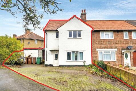 3 bedroom end of terrace house for sale