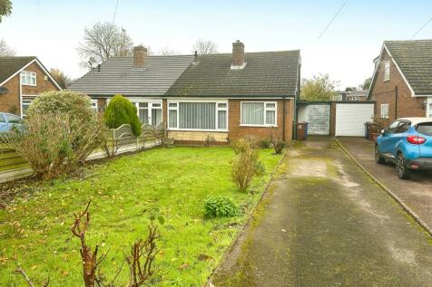 3 bedroom semi-detached bungalow for sale