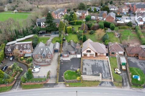 Atherstone Road, Nuneaton CV10 3 bed detached bungalow for sale