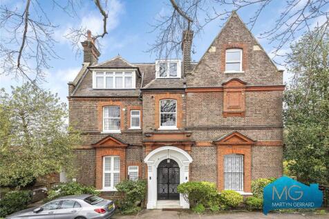 West Heath Road, Hampstead, London, NW3 4 bed maisonette for sale