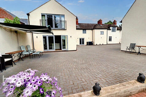 Newbold Verdon LE9 6 bed cottage for sale