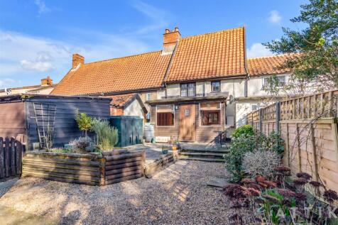 2 bedroom cottage for sale