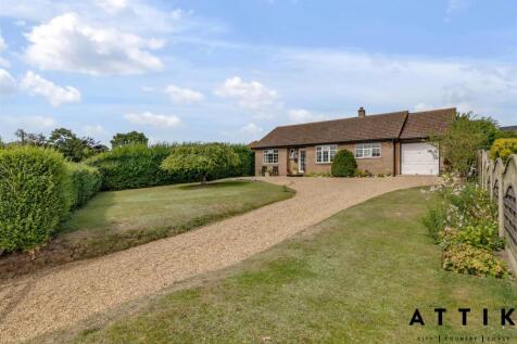 3 bedroom detached bungalow for sale