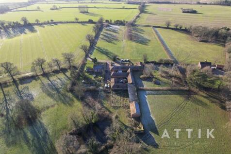 4 bedroom farm house for sale