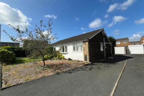 2 bedroom semi-detached bungalow for sale