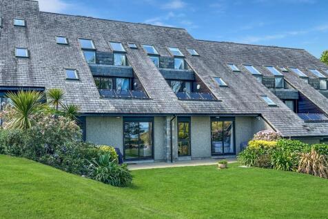 Falmouth TR11 3 bed apartment for sale