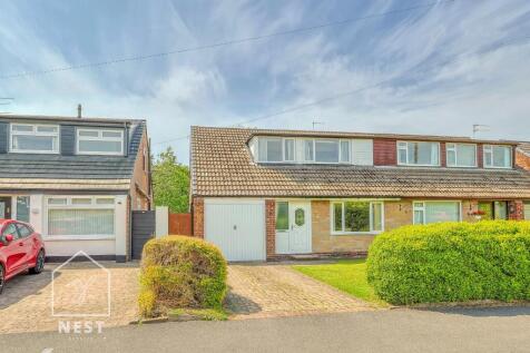 3 bedroom semi-detached house for sale
