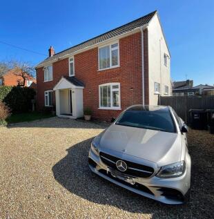 Tricketts Lane, Ferndown 5 bed detached house for sale