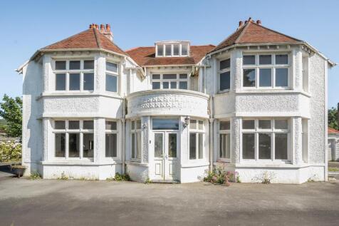 Detached house for sale