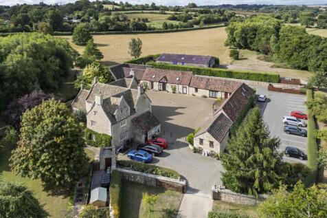 7 bedroom detached house for sale