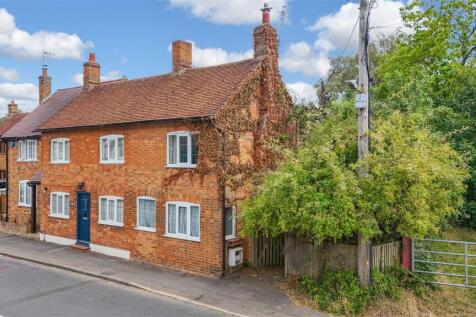 1 bedroom end of terrace house for sale