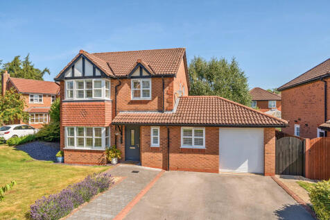 Oswestry SY11 4 bed detached house for sale