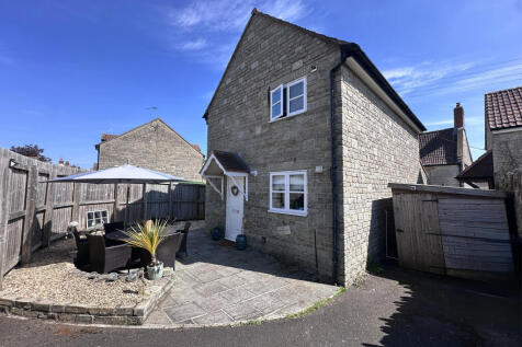 Sutton Road, Somerton TA11 3 bed detached house for sale