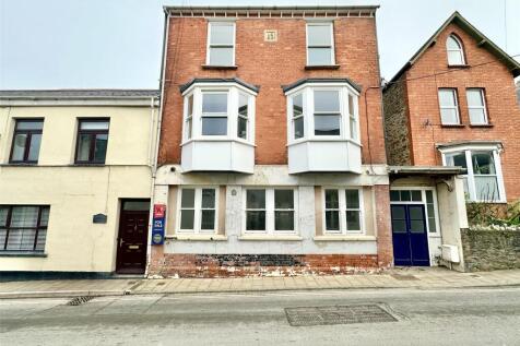 7 bedroom terraced house for sale