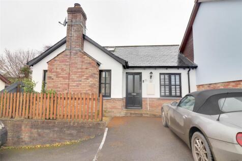 2 bedroom semi-detached bungalow for sale