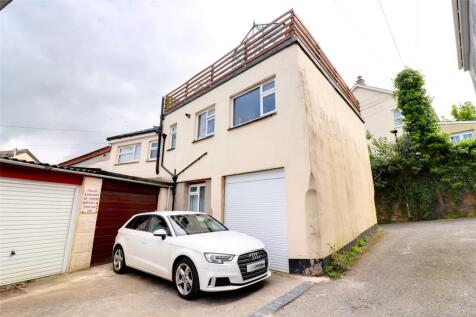 2 bedroom maisonette for sale