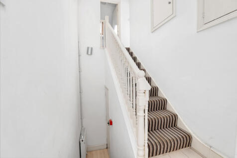 Wolfington Road, SE27 1 bed flat for sale