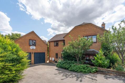 Almond Road, Bicester OX26 4 bed detached house for sale
