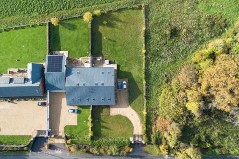 4 bedroom barn conversion for sale