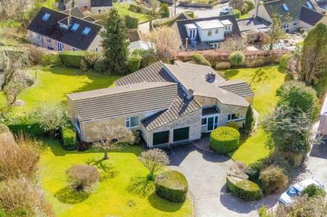 Wine Street, Bradford on Avon BA15 4 bed detached bungalow for sale