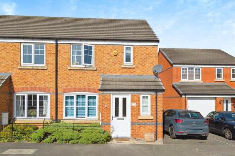 3 bedroom semi-detached house for sale