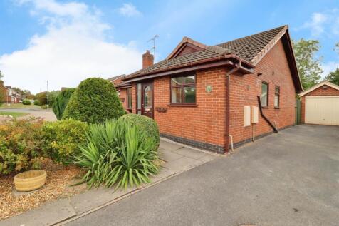 2 bedroom detached bungalow for sale