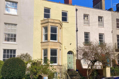 5 bedroom terraced house for sale