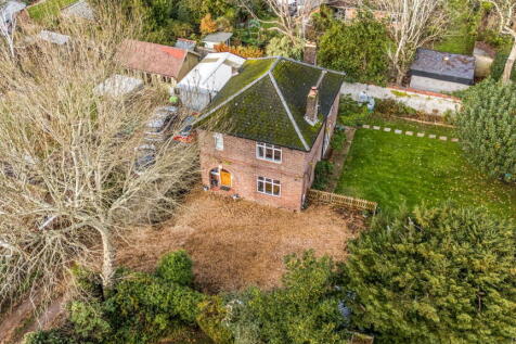 Brewers Lane, Winchester SO21 3 bed detached house for sale