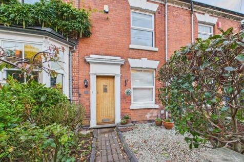 4 bedroom terraced house for sale