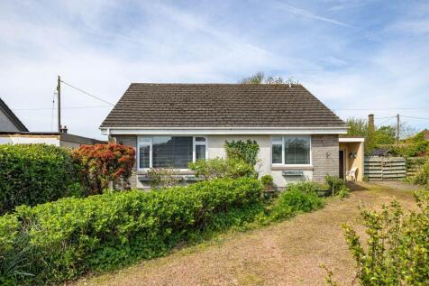 2 bedroom detached bungalow for sale