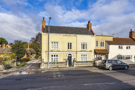 8 bedroom detached house for sale