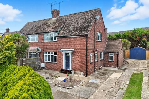 Pedlars Path, Danbury, Chelmsford 3 bed semi