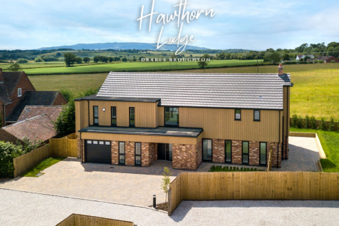 Brickyard Lane, Pershore WR10 4 bed detached house for sale
