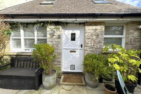 2 bedroom cottage for sale