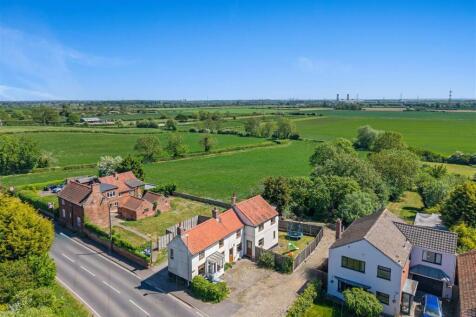 Main Street, Upton NG23 3 bed cottage for sale