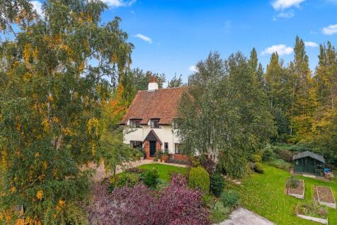 Nottingham Road, Thurgaton NG14 4 bed detached house for sale