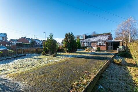 2 bedroom semi-detached bungalow for sale