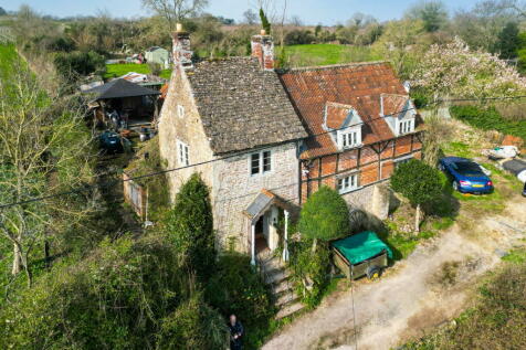 Reybridge, Chippenham SN15 3 bed detached house for sale