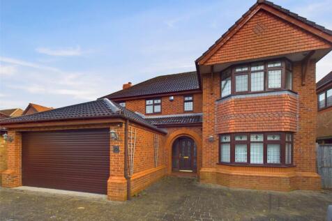 Monarch Drive, Kingsmead CW9 4 bed detached house for sale