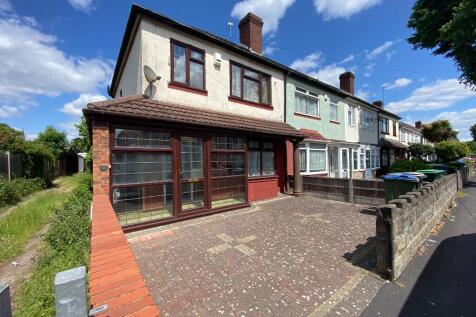3 bedroom end of terrace house for sale