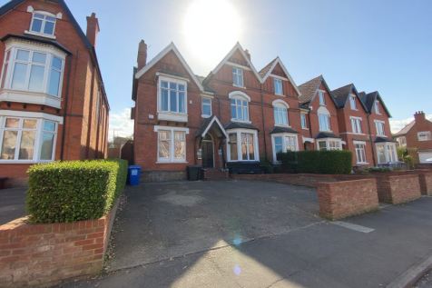 10 bedroom semi-detached house for sale