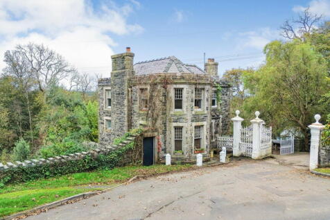 Ffordd Caergybi, Llanfairpwllgwyngyll... 3 bed detached house for sale