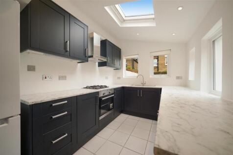 Heath Road, SW8 3 bed terraced house for sale