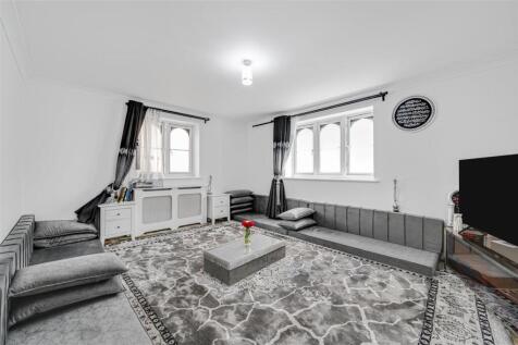 Avenue Road, W3 1 bed flat for sale